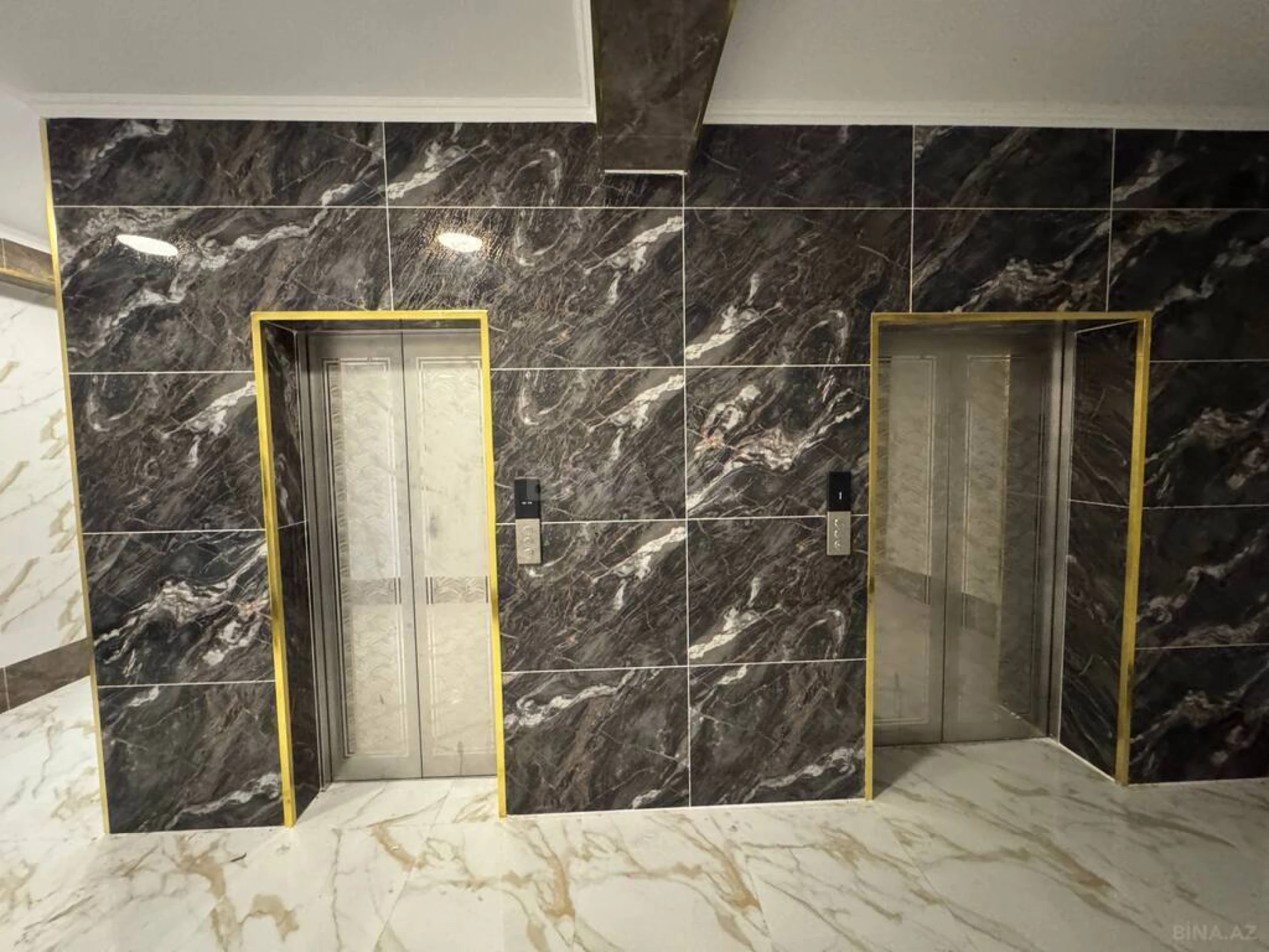 Satılır 2 otaqlı mənzil 55 m²