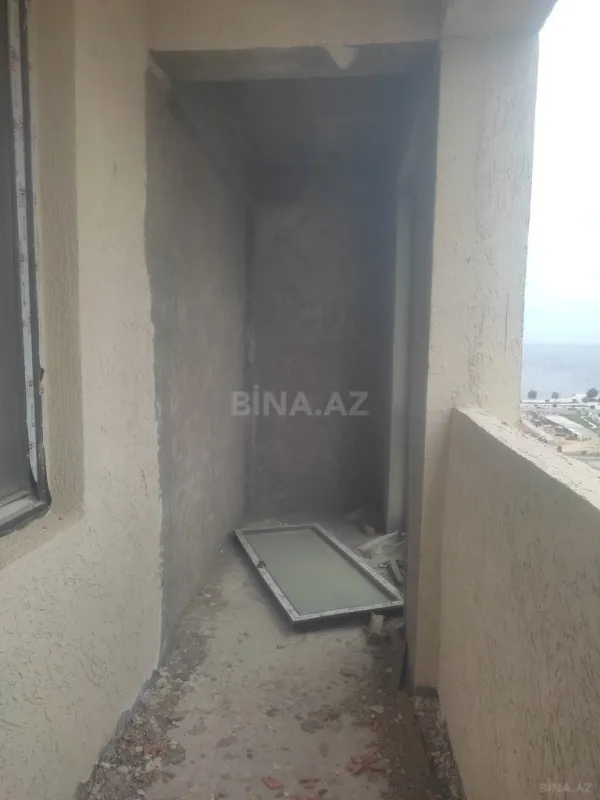 Satılır 3 otaqlı mənzil 105 m²