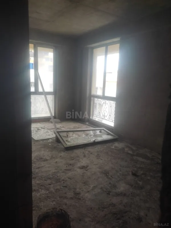 Satılır 3 otaqlı mənzil 105 m²