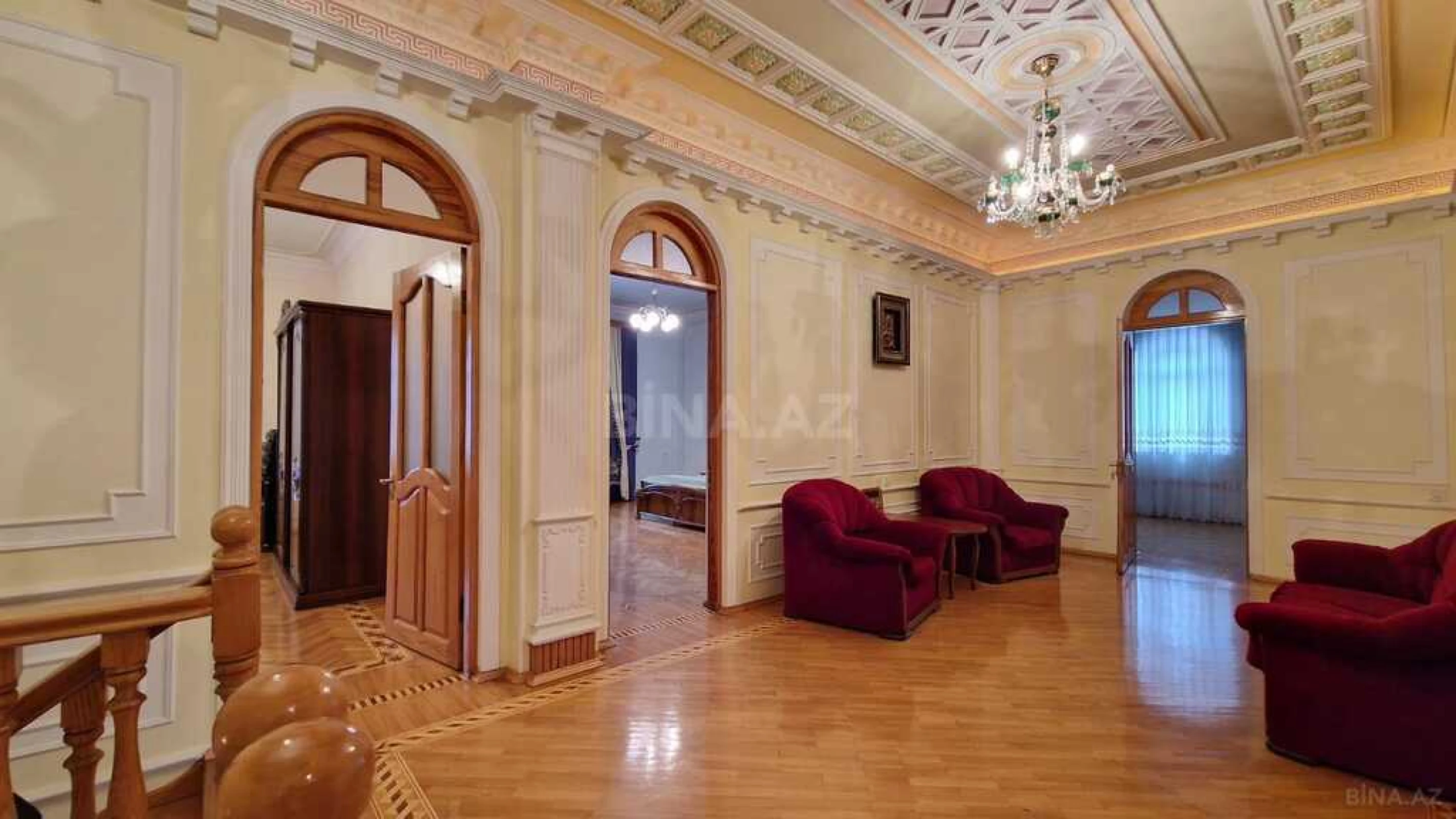 Satılır 7 otaqlı həyət evi 450 m²