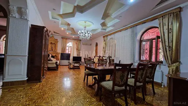 Satılır 7 otaqlı həyət evi 450 m²