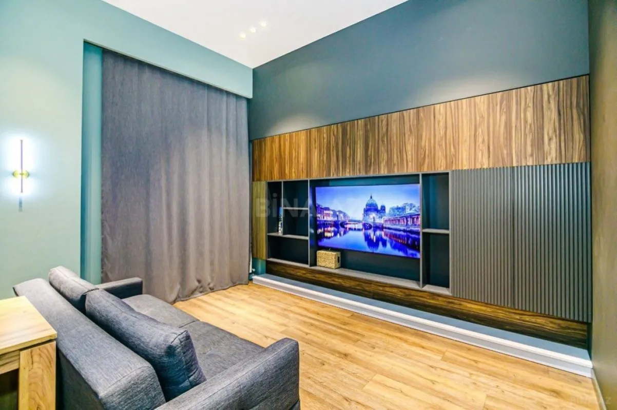 Kirayə verilir 3 otaqlı mənzil 200 m²