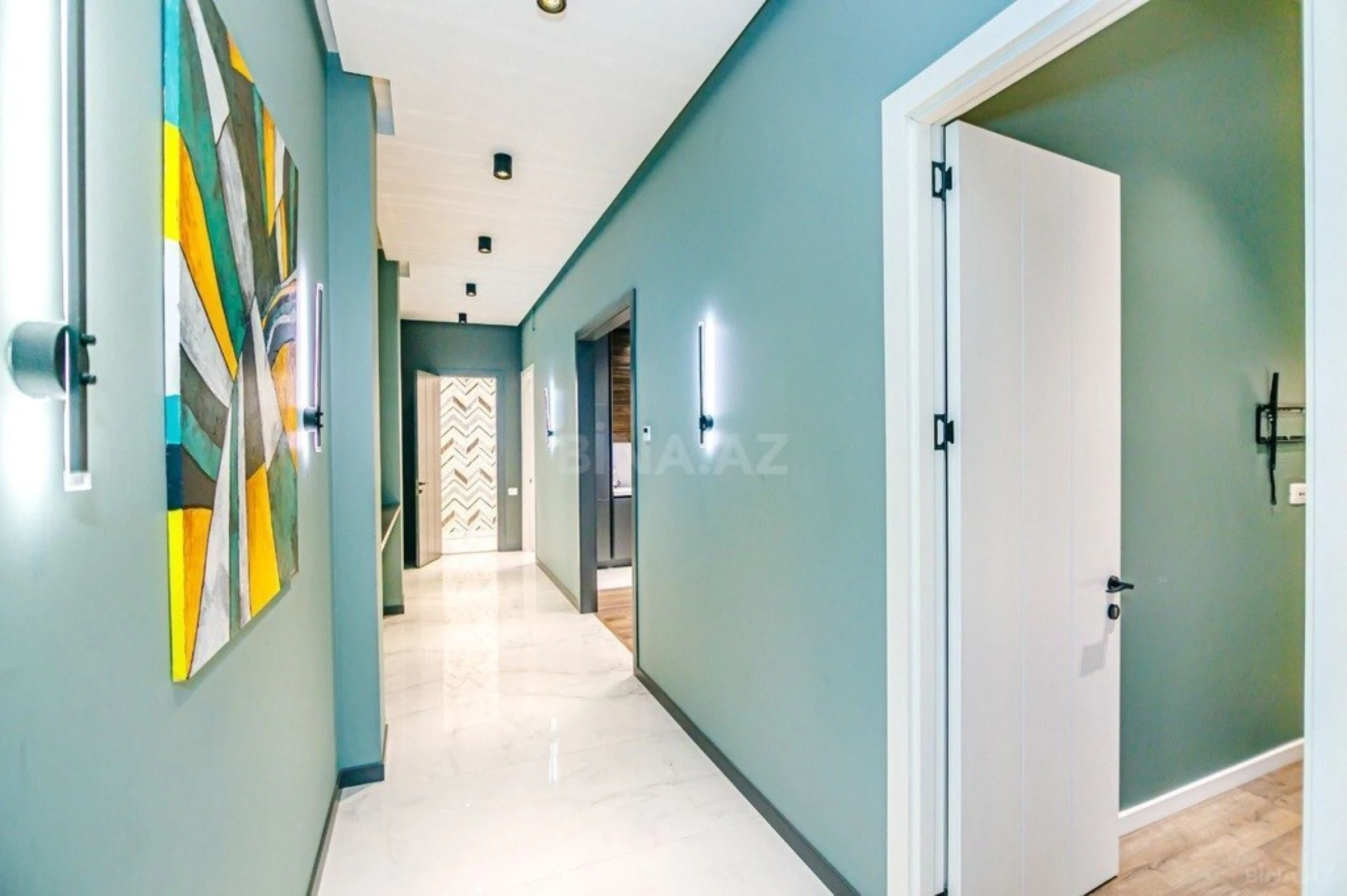 Kirayə verilir 3 otaqlı mənzil 200 m²