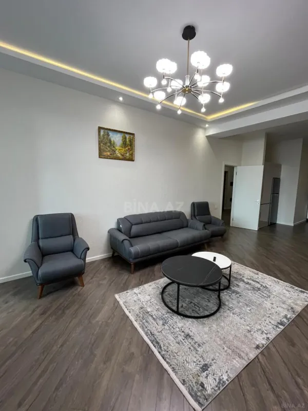 Kirayə verilir 2 otaqlı mənzil 95 m²