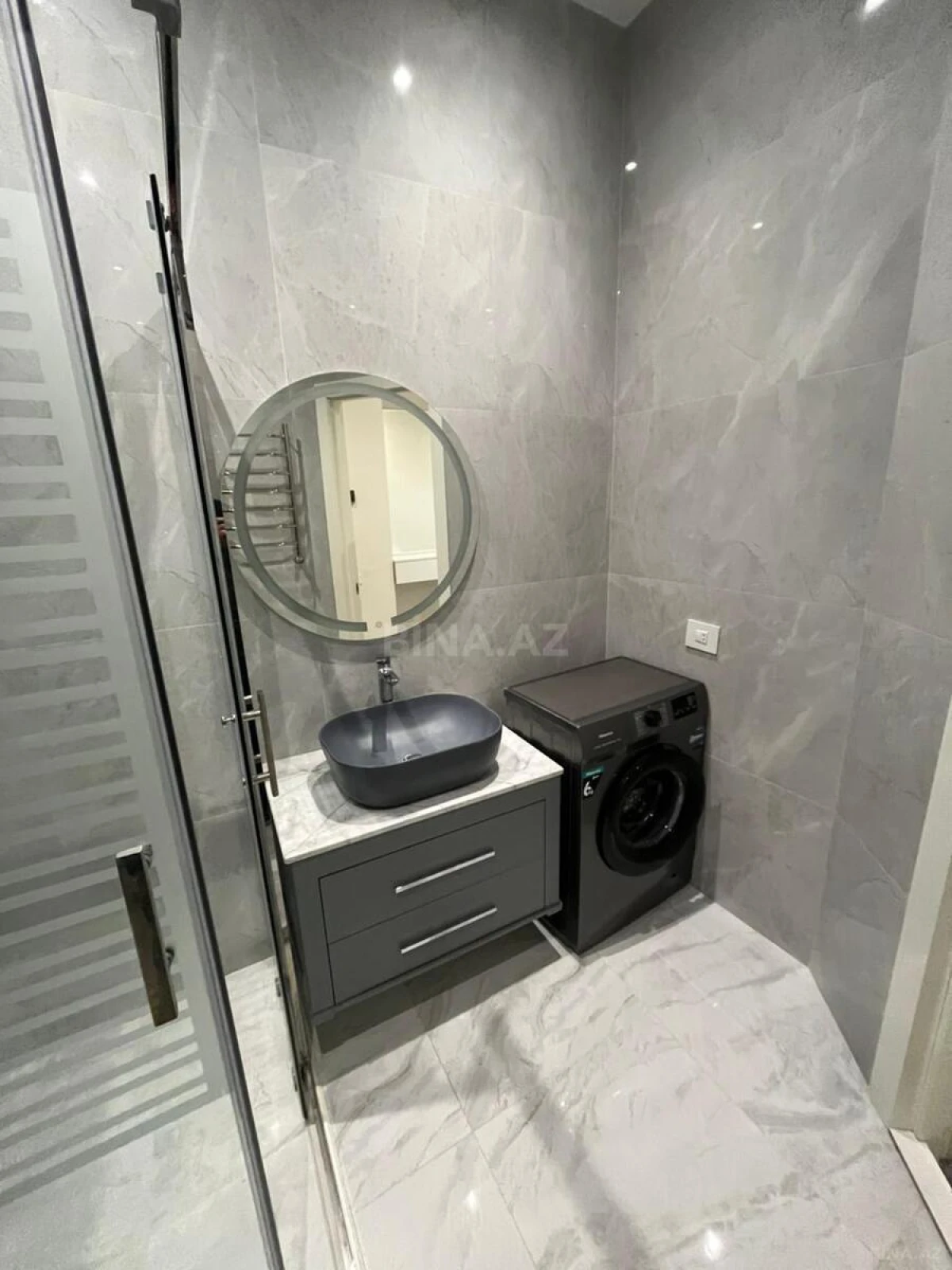 Kirayə verilir 2 otaqlı mənzil 95 m²