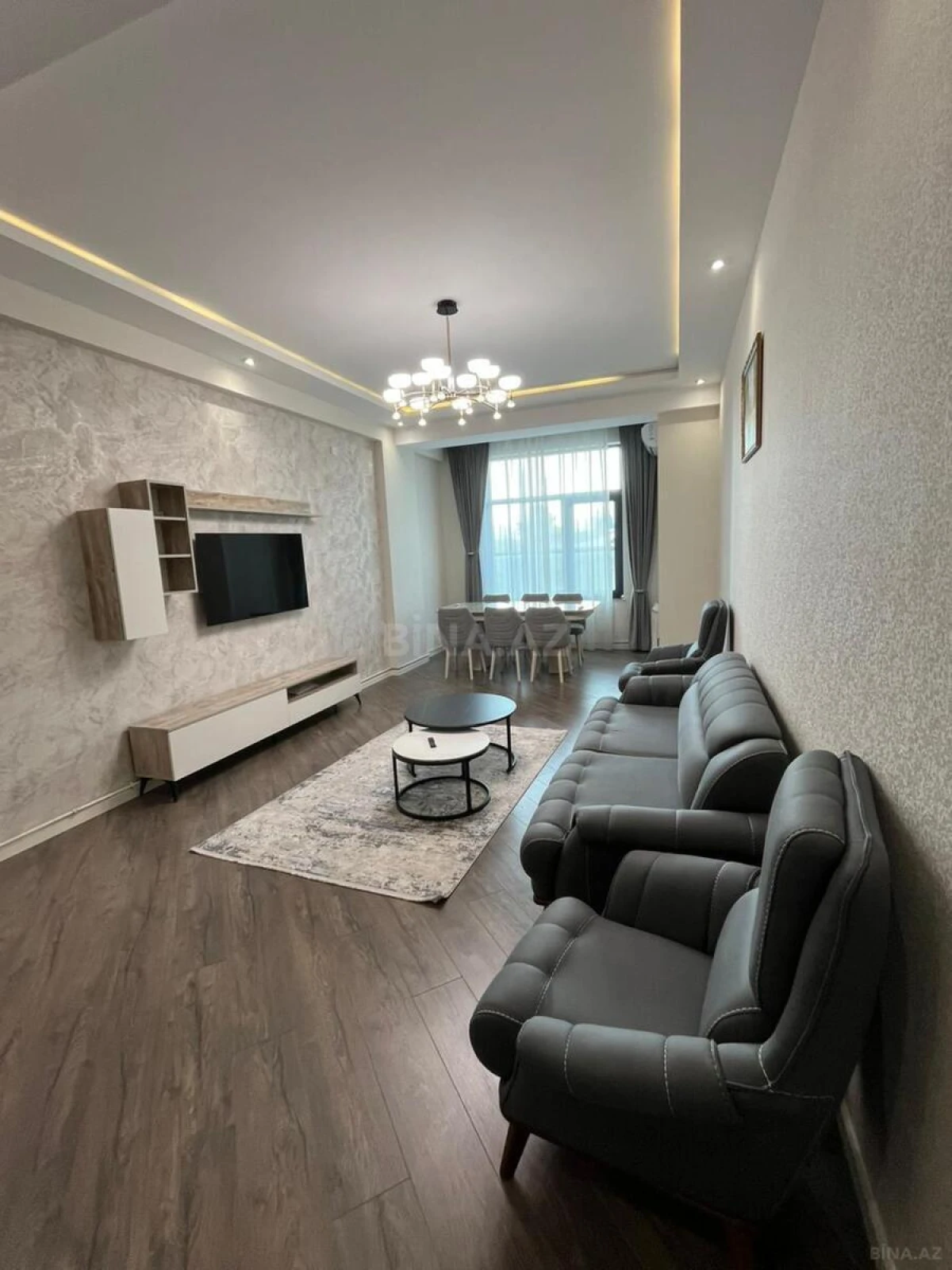 Kirayə verilir 2 otaqlı mənzil 95 m²