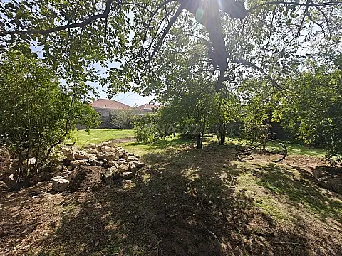 Satılır torpaq sahəsi 10 m²