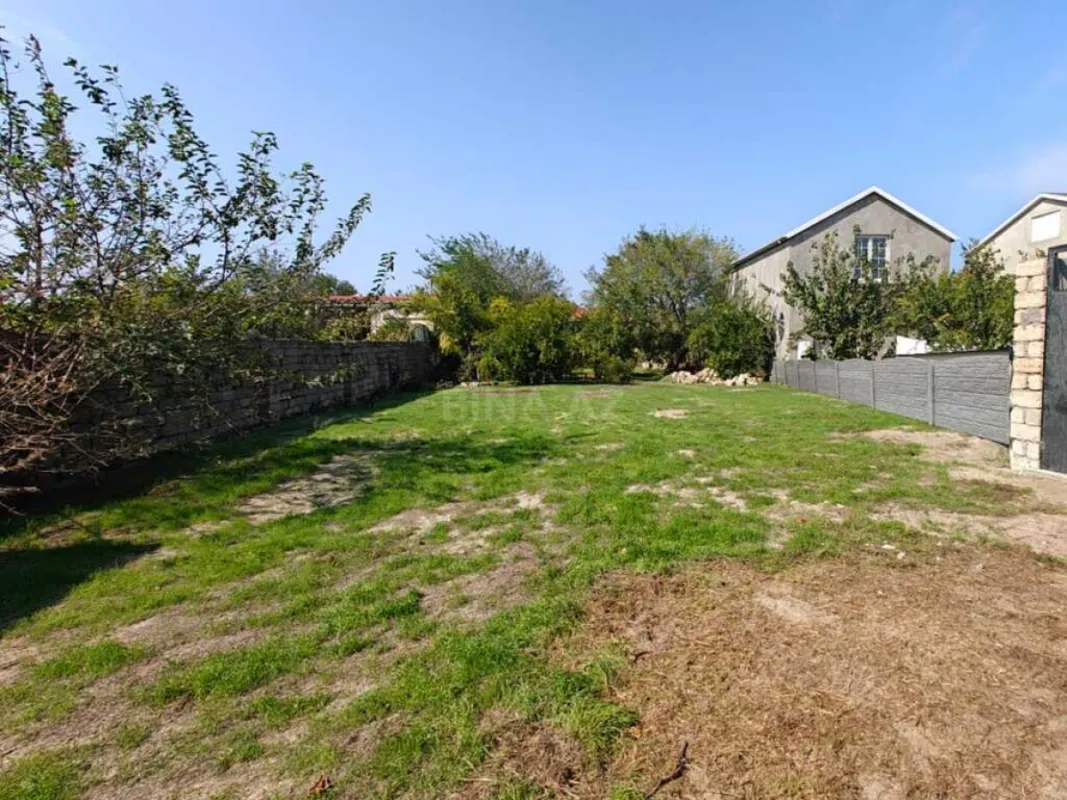 Satılır torpaq sahəsi 10 m²