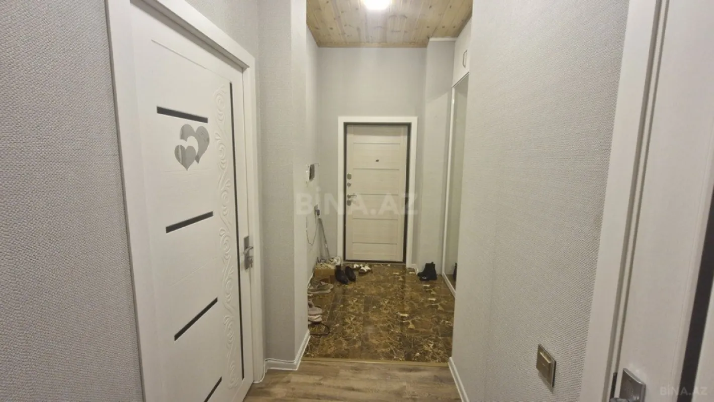 Satılır 2 otaqlı mənzil 67 m²