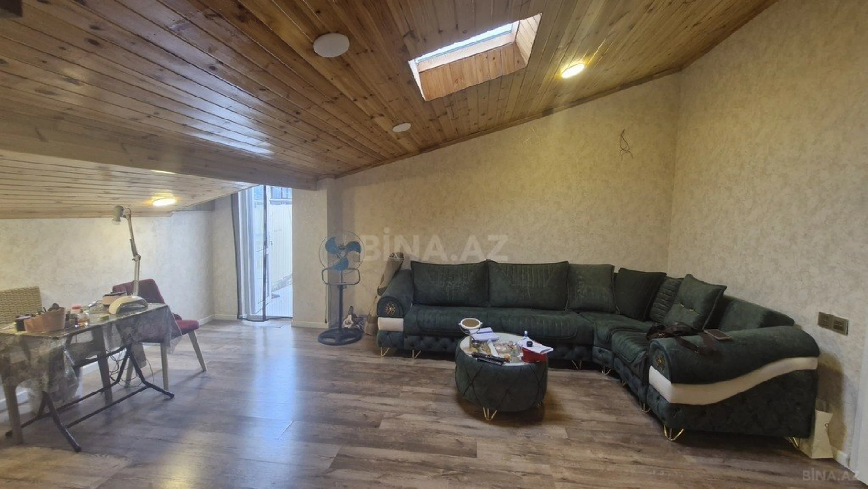Satılır 2 otaqlı mənzil 67 m²