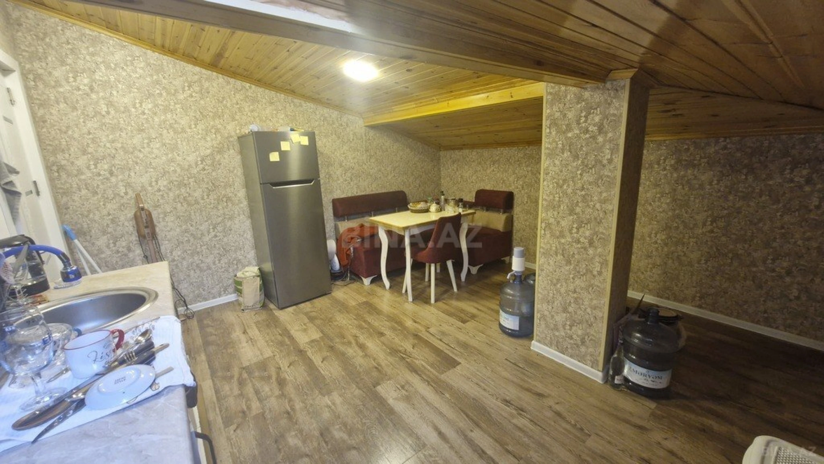 Satılır 2 otaqlı mənzil 67 m²