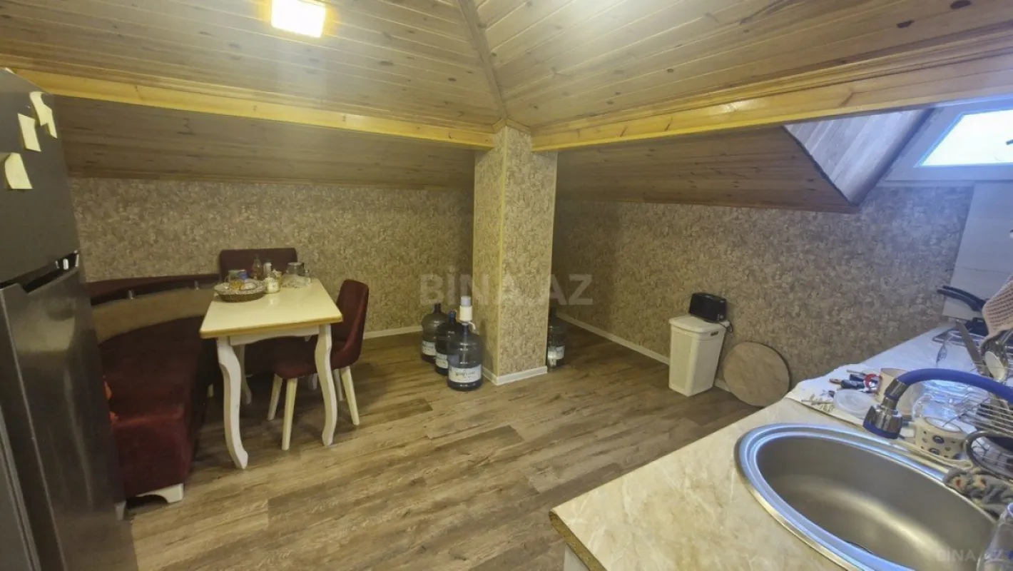 Satılır 2 otaqlı mənzil 67 m²