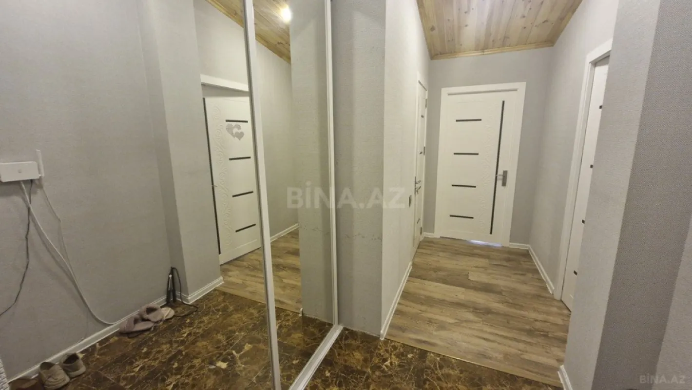Satılır 2 otaqlı mənzil 67 m²