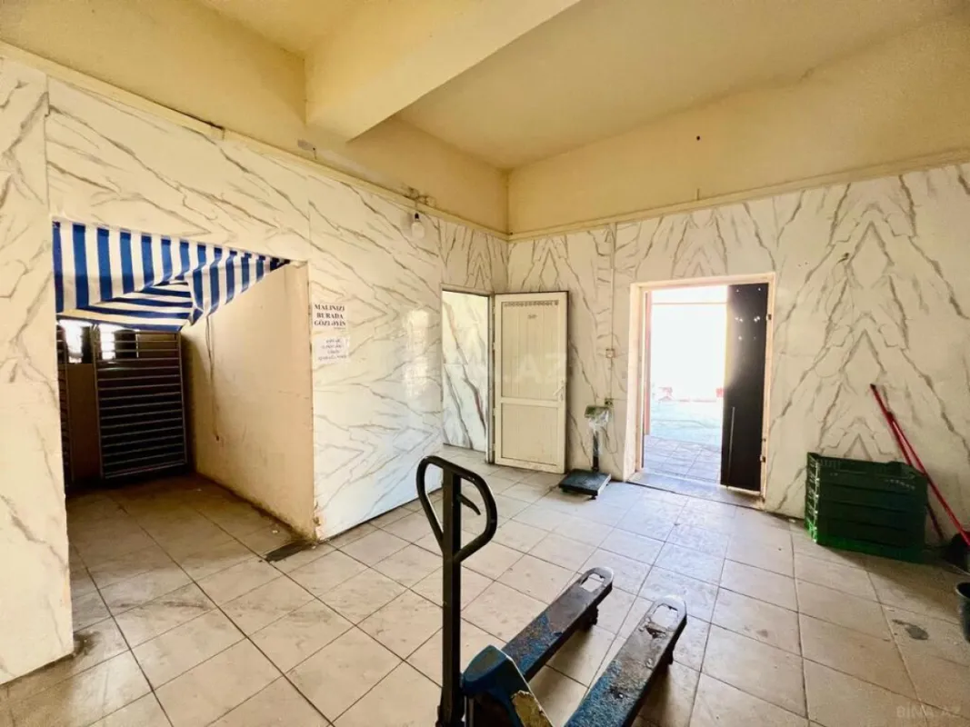 Kirayə verilir obyekt 215 m²