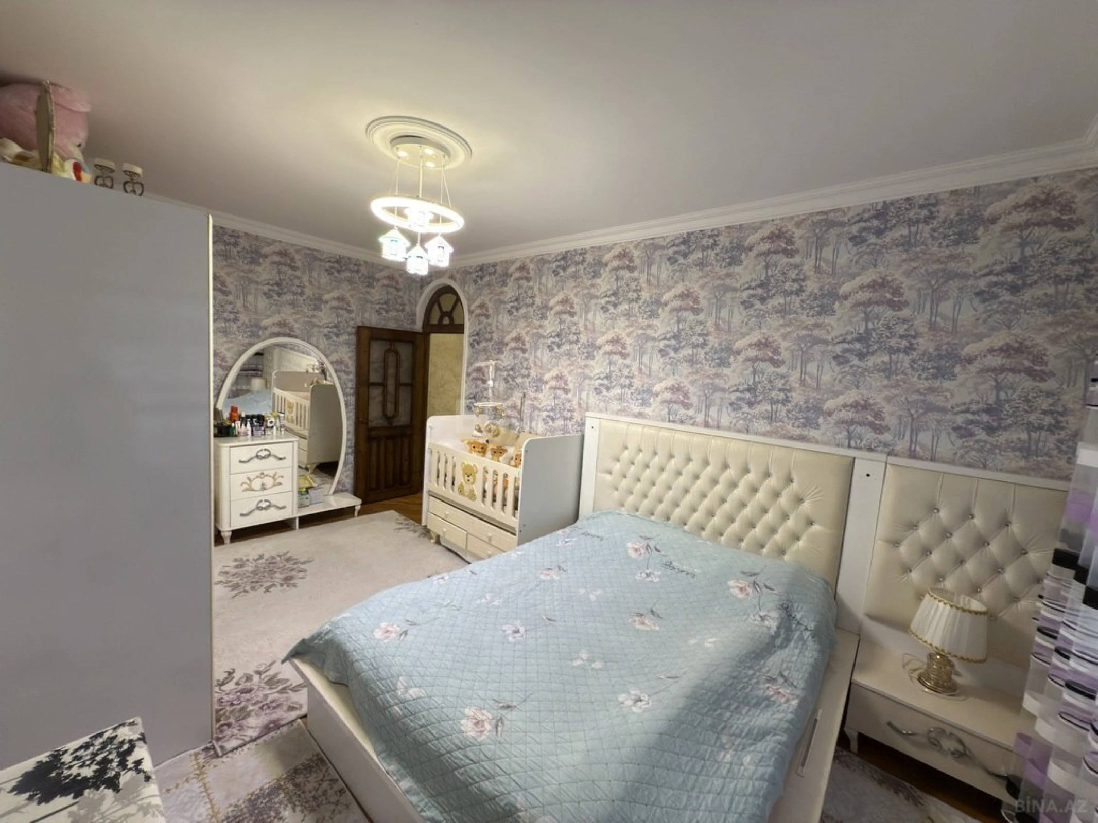 Satılır 4 otaqlı mənzil 105 m²