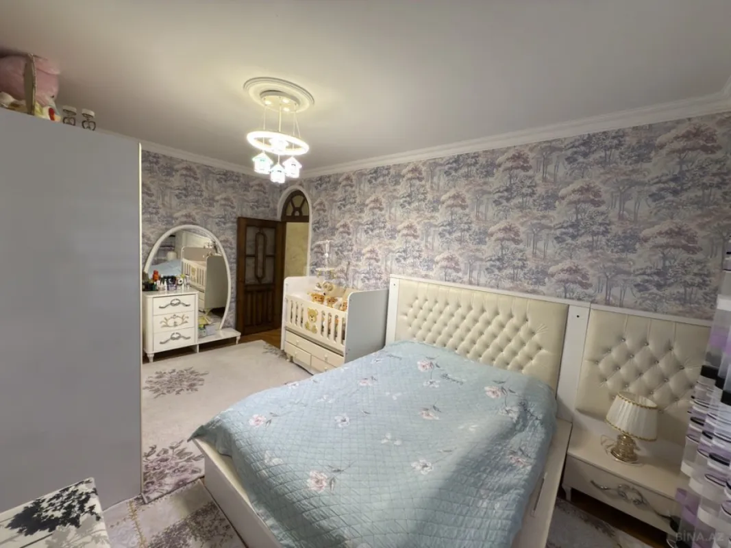 Satılır 4 otaqlı mənzil 105 m²