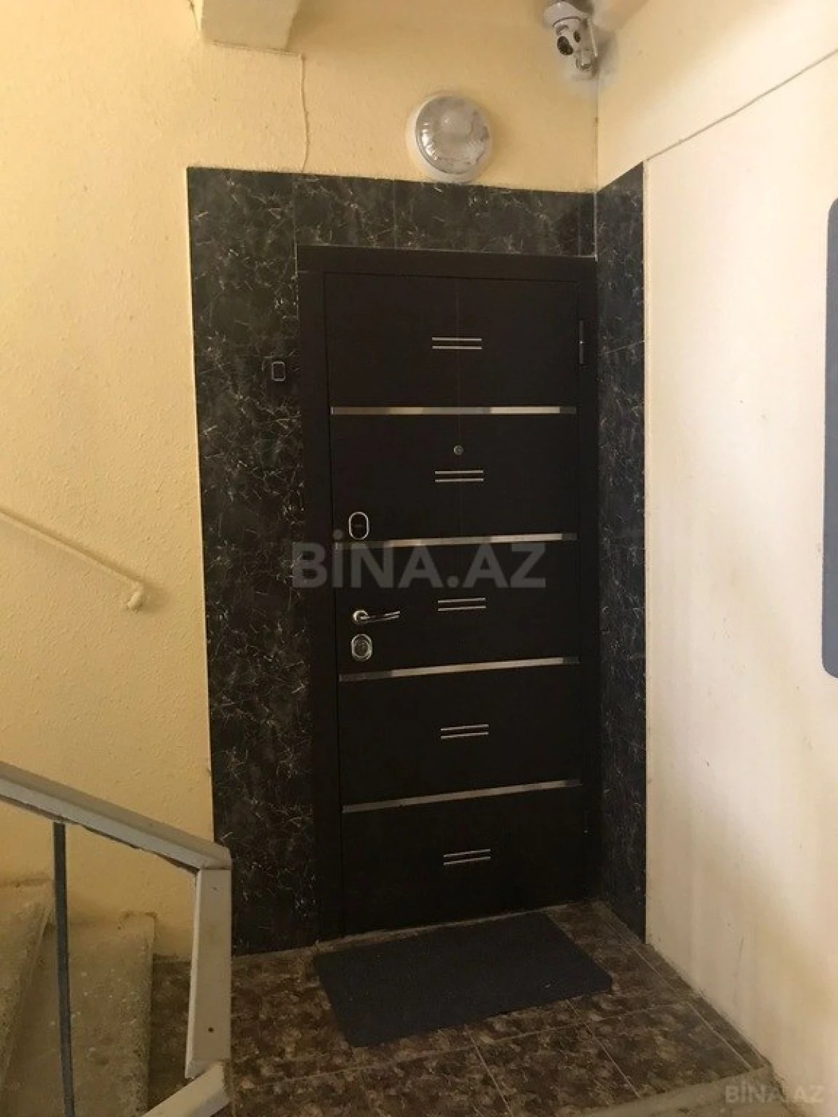 Satılır 4 otaqlı mənzil 105 m²
