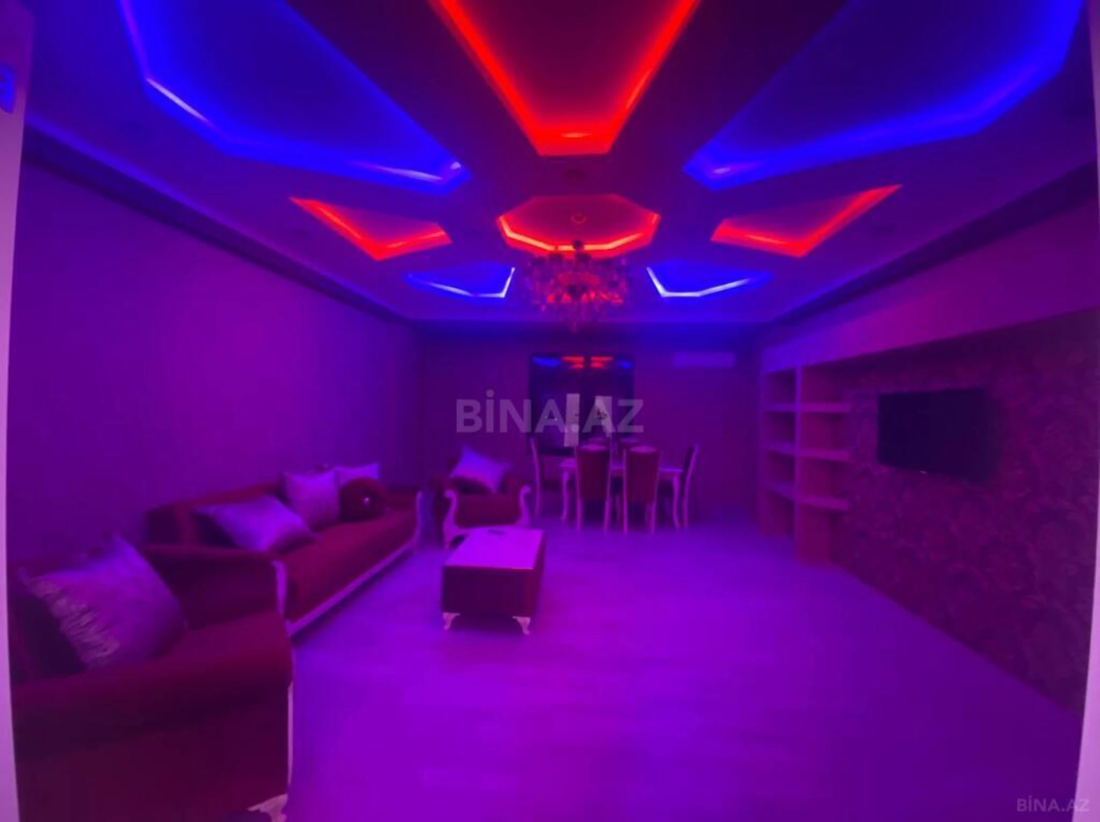 Satılır 3 otaqlı mənzil 141 m²