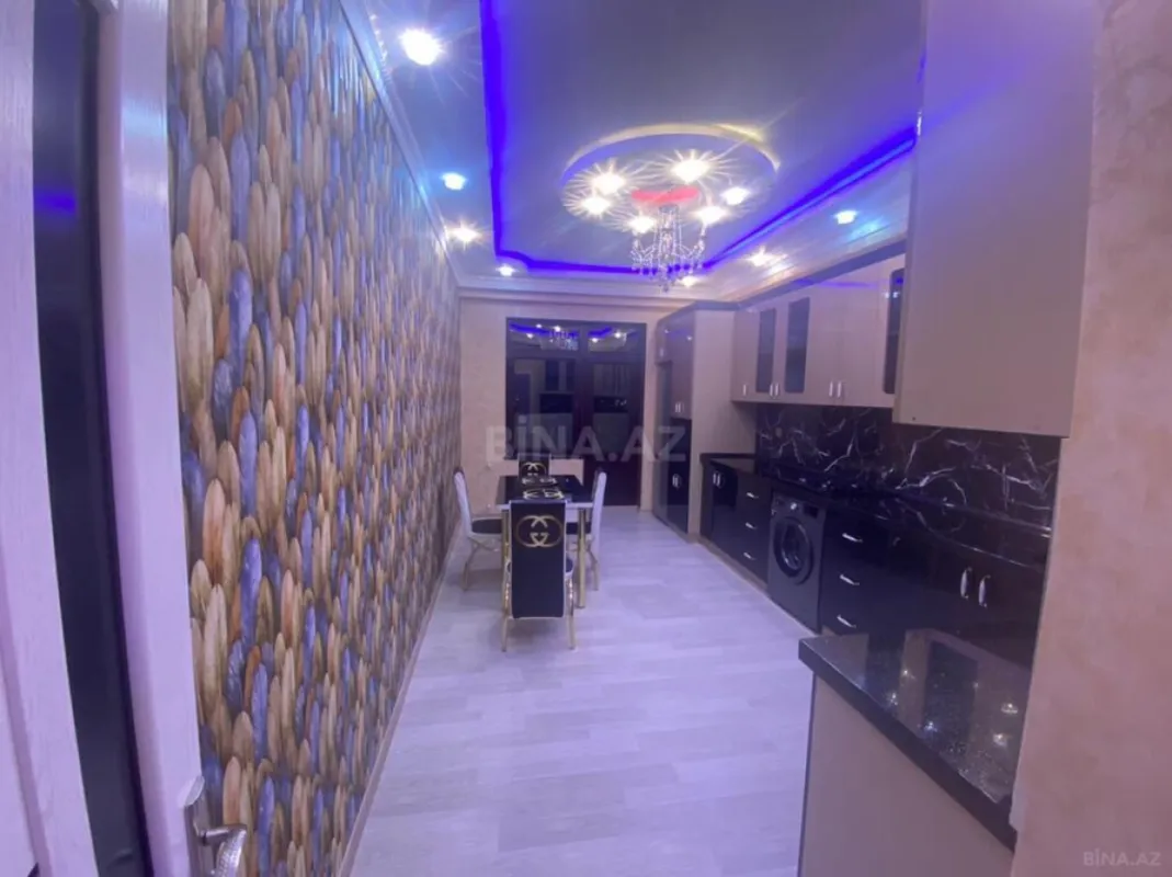 Satılır 3 otaqlı mənzil 141 m²