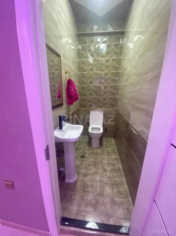 Satılır 3 otaqlı mənzil 141 m²