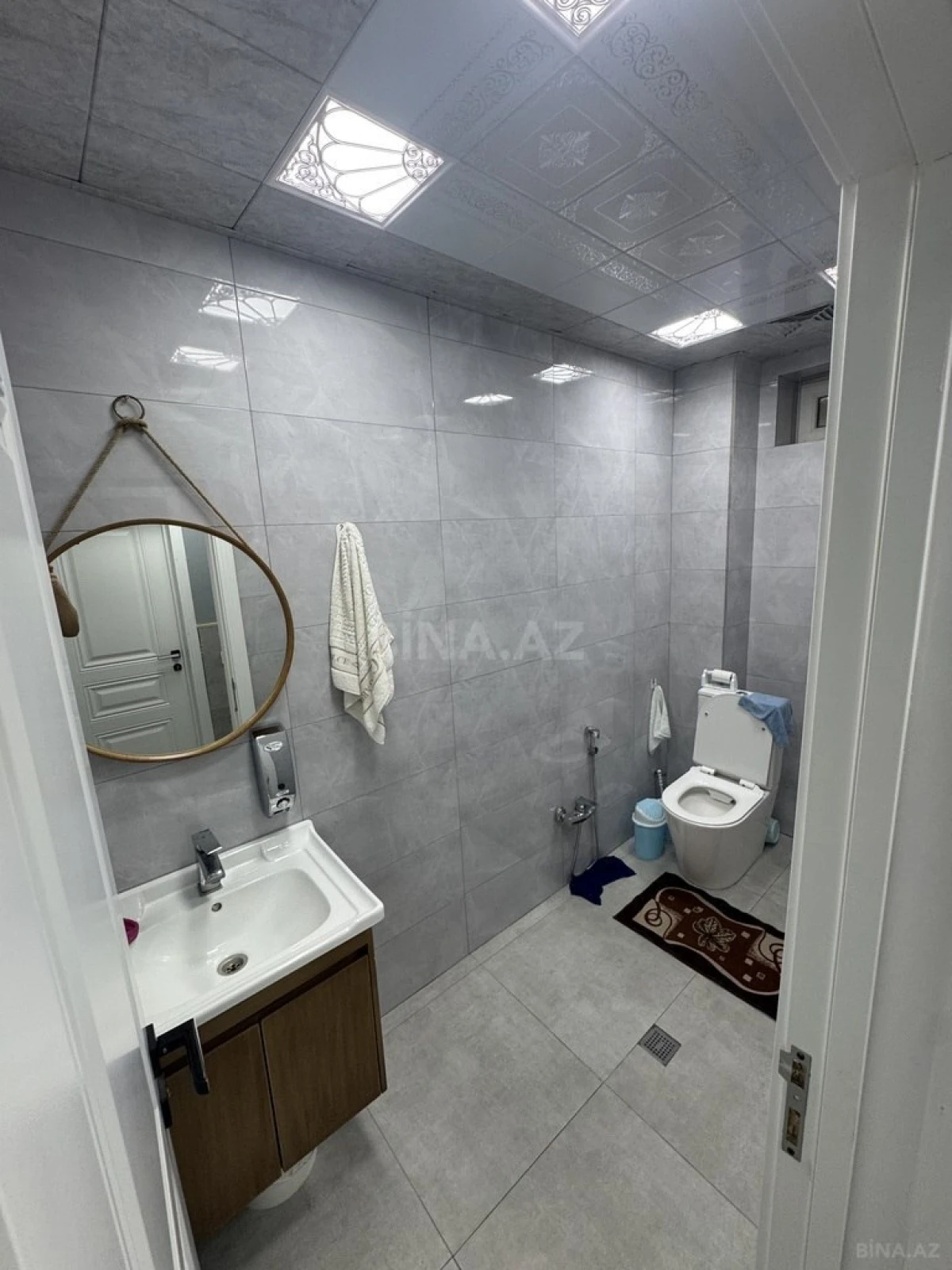 Satılır 6 otaqlı həyət evi 180 m²
