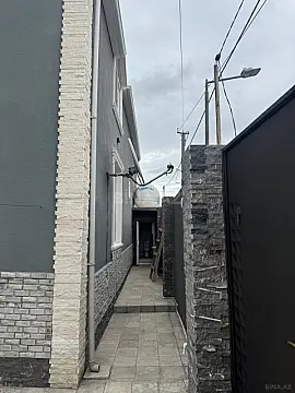 Satılır 6 otaqlı həyət evi 180 m²