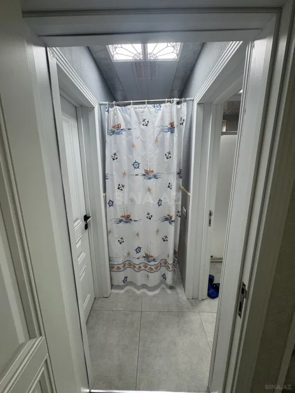 Satılır 6 otaqlı həyət evi 180 m²