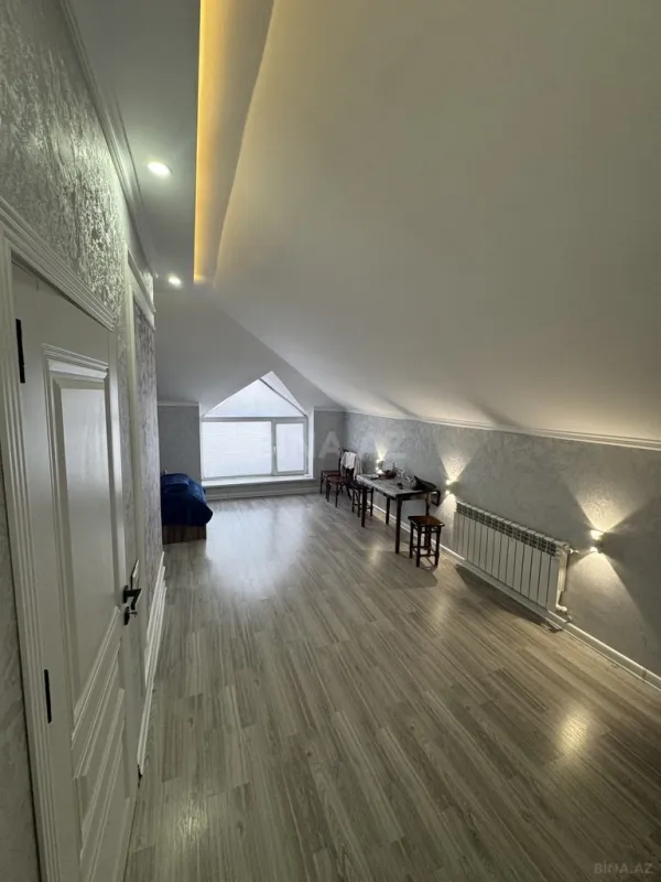 Satılır 6 otaqlı həyət evi 180 m²