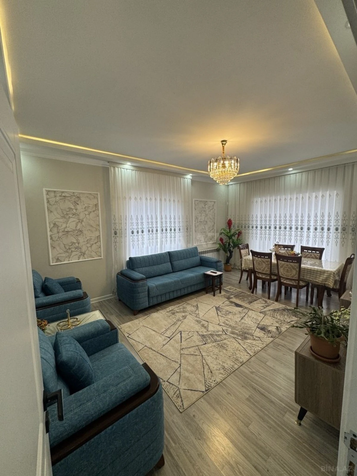 Satılır 6 otaqlı həyət evi 180 m²