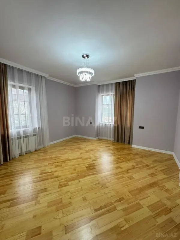 Satılır 6 otaqlı həyət evi 200 m²