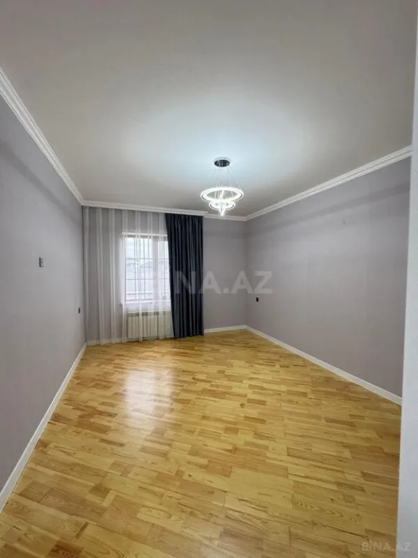 Satılır 6 otaqlı həyət evi 200 m²