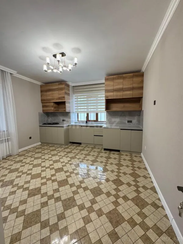 Satılır 6 otaqlı həyət evi 200 m²