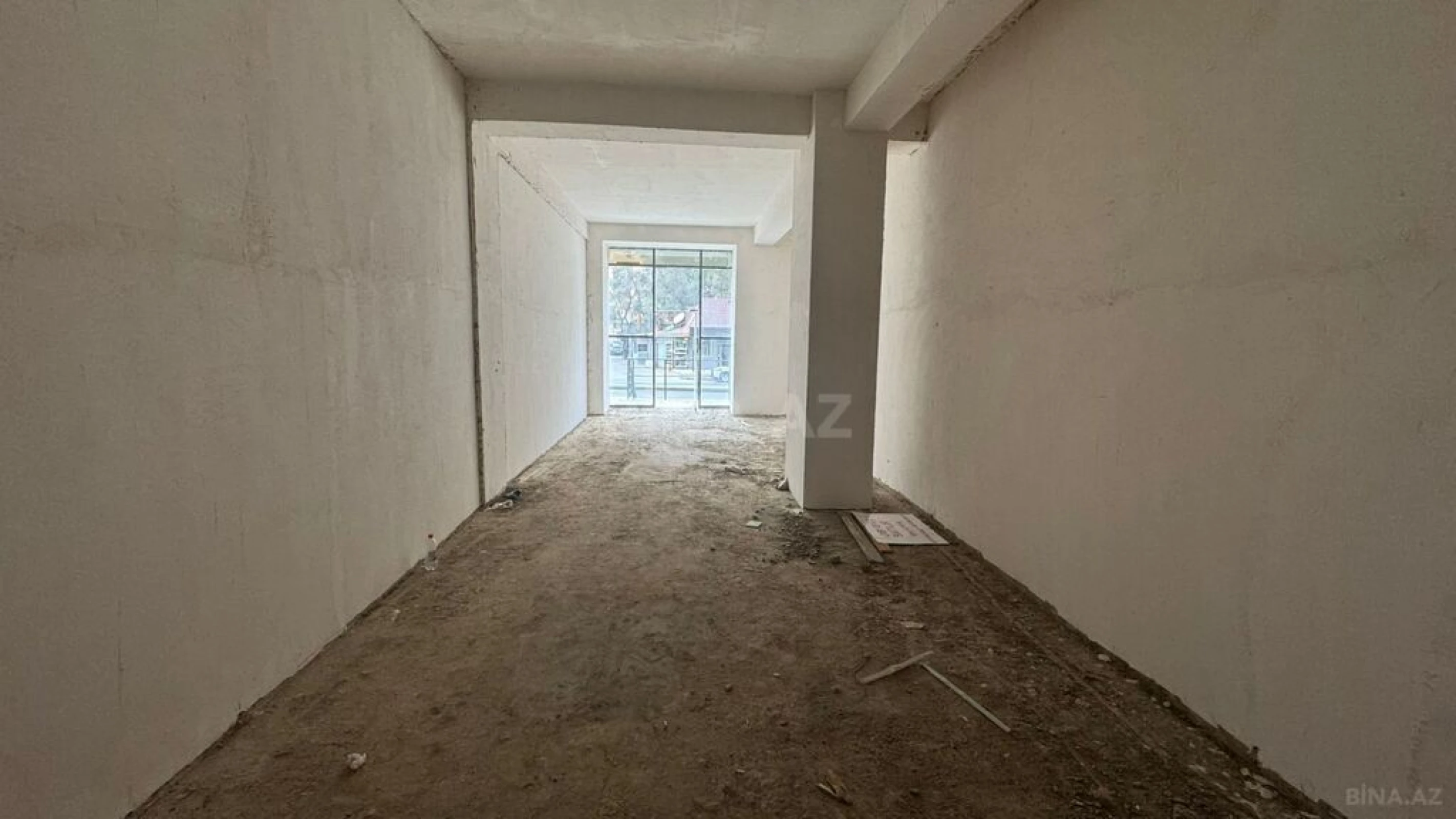 Satılır obyekt 60 m²