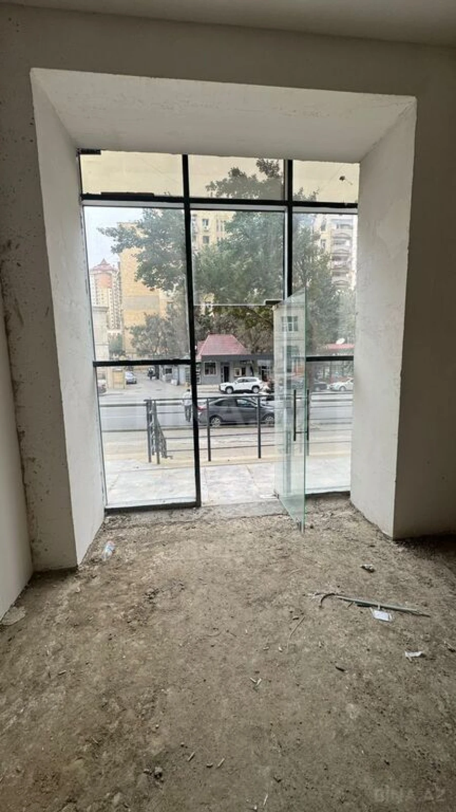 Satılır obyekt 60 m²