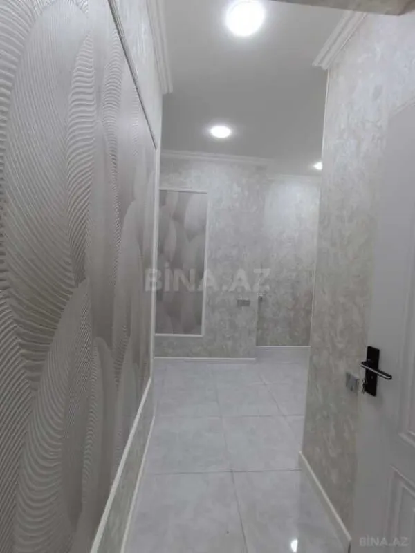 Satılır 2 otaqlı mənzil 61 m²