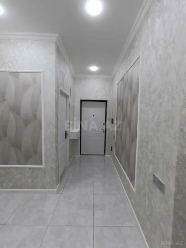 Satılır 2 otaqlı mənzil 61 m²