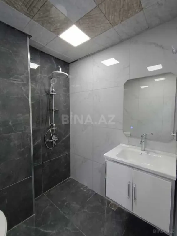 Satılır 2 otaqlı mənzil 61 m²