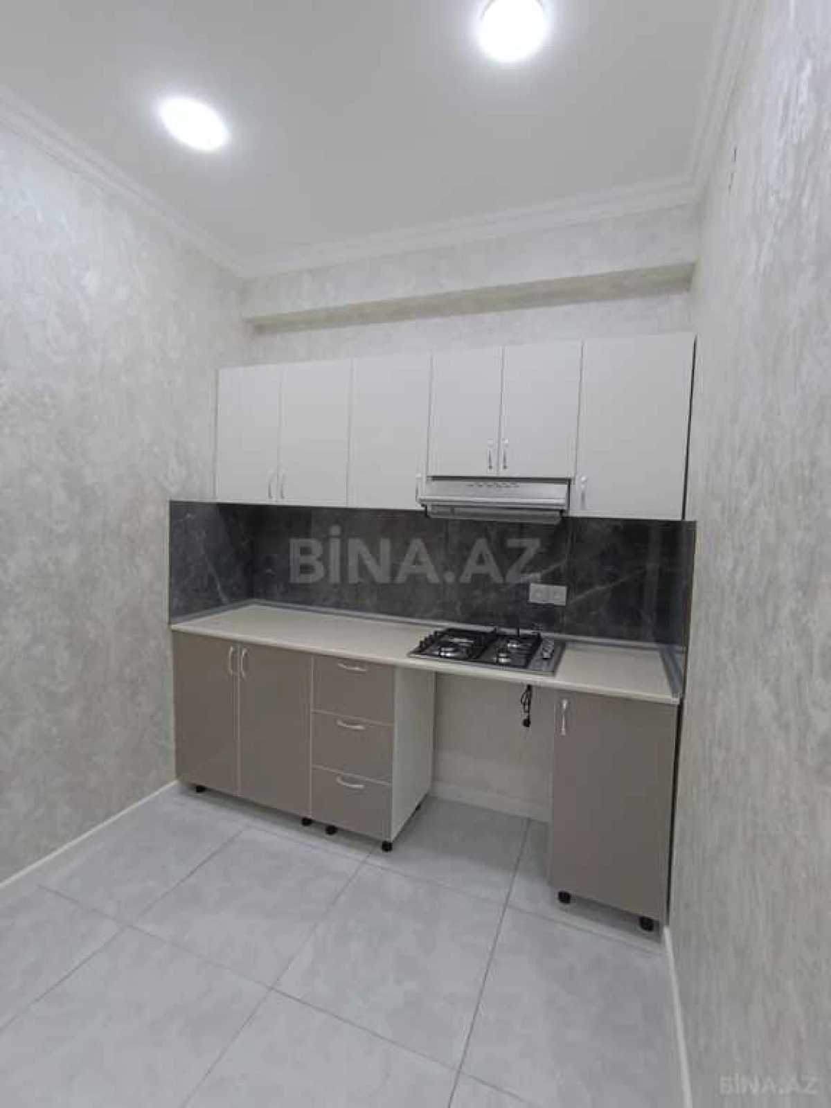 Satılır 2 otaqlı mənzil 61 m²