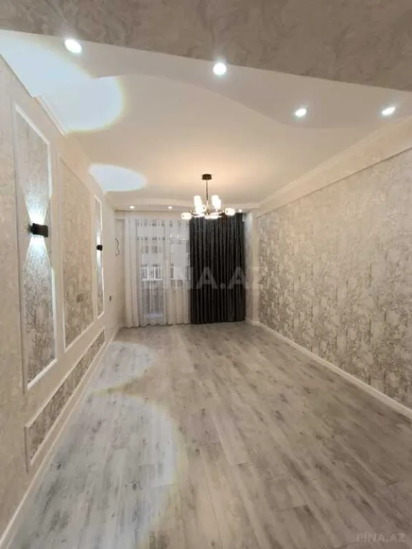 Satılır 2 otaqlı mənzil 61 m²