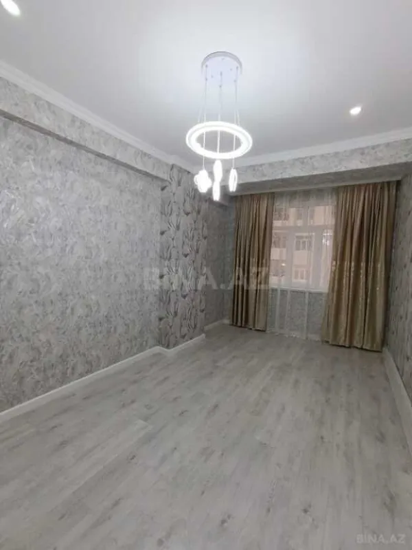 Satılır 2 otaqlı mənzil 61 m²