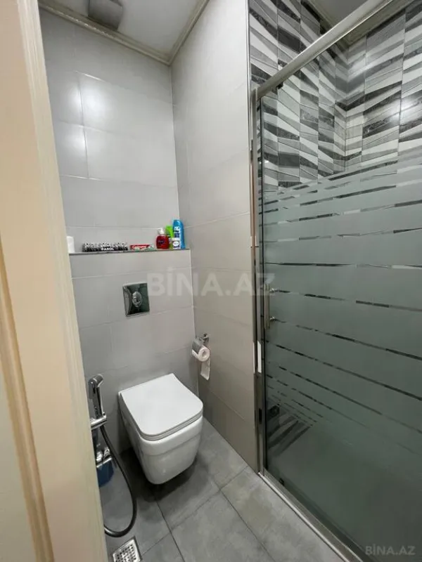 Kirayə verilir 3 otaqlı mənzil 150 m²