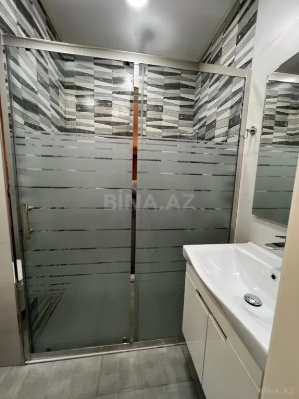Kirayə verilir 3 otaqlı mənzil 150 m²