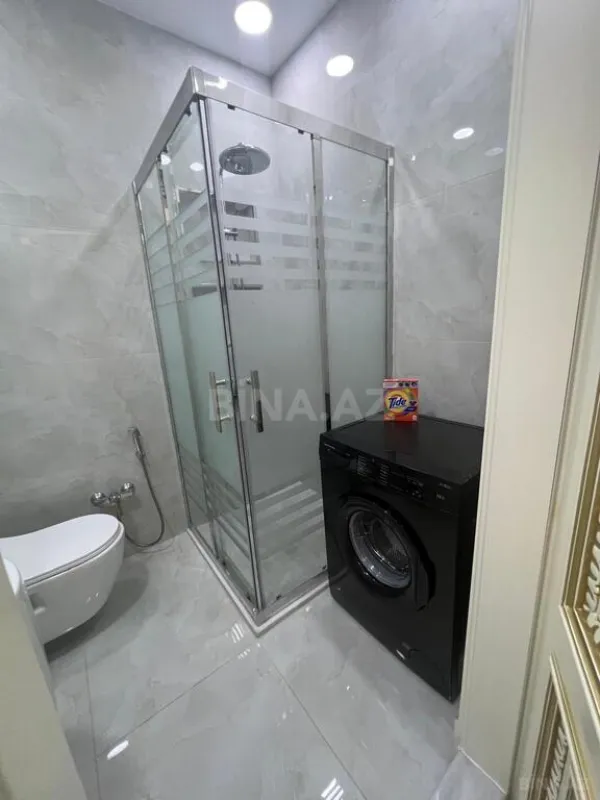 Kirayə verilir 4 otaqlı mənzil 180 m²