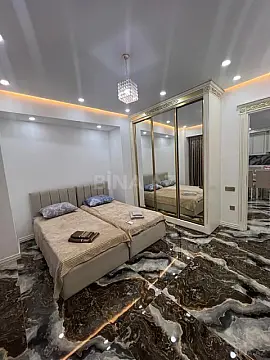 Kirayə verilir 4 otaqlı mənzil 180 m²