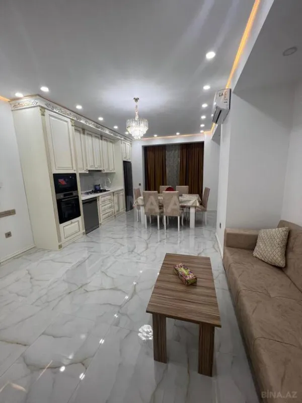 Kirayə verilir 4 otaqlı mənzil 180 m²