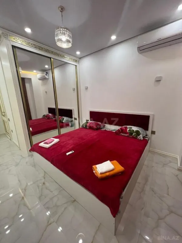 Kirayə verilir 4 otaqlı mənzil 180 m²