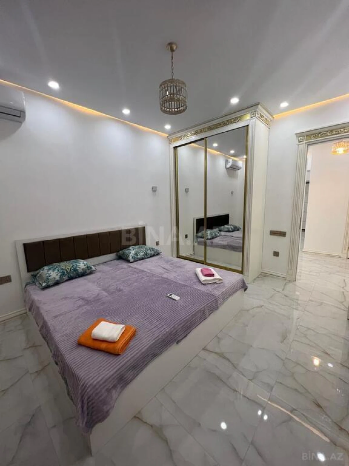 Kirayə verilir 4 otaqlı mənzil 180 m²