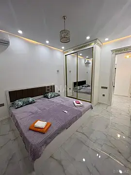 Kirayə verilir 4 otaqlı mənzil 180 m²