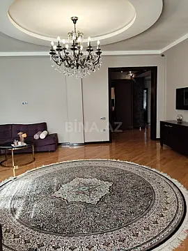 Satılır 5 otaqlı mənzil 200 m²