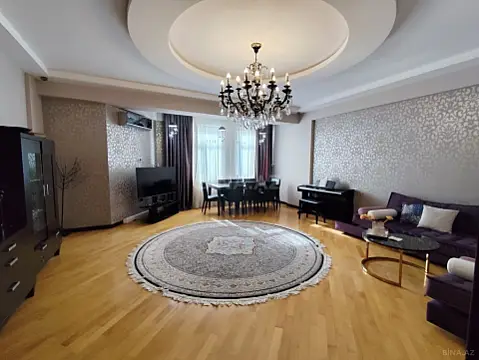 Satılır 5 otaqlı mənzil 200 m² — Bakı, Əhmədli 5 otaq 200.00 m²